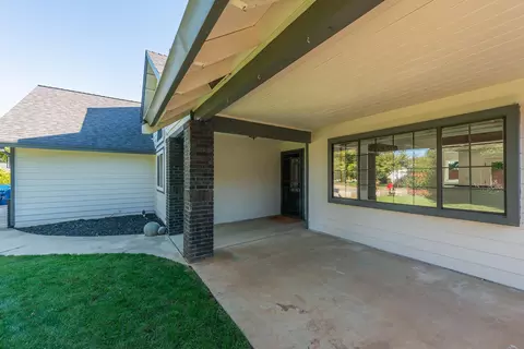 Exterior - 3475 Oak Haven Ct, Redding, CA 96002 photo 7 of 22