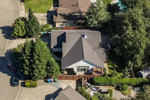 View/Area - 3475 Oak Haven Ct, Redding, CA 96002 photo 3 of 4