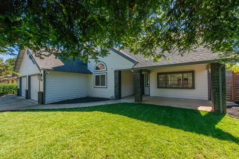 Exterior - 3475 Oak Haven Ct, Redding, CA 96002 photo 2 of 22