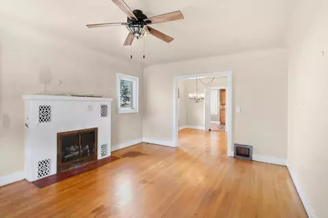 2349 California St, Redding, CA 96001 photo 4