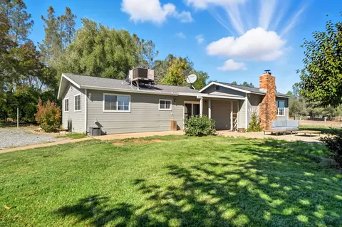 5941 Oak St, Anderson, CA 96007