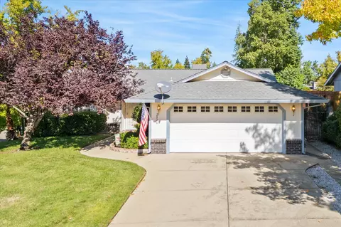 2826 Antigua Dr, Redding, CA 96003 photo 1
