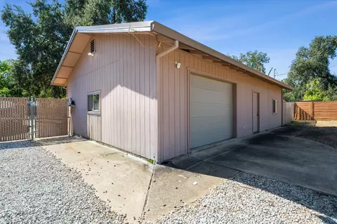 Exterior - 60 Rose Ln, Redding, CA 96003 photo 9 of 13