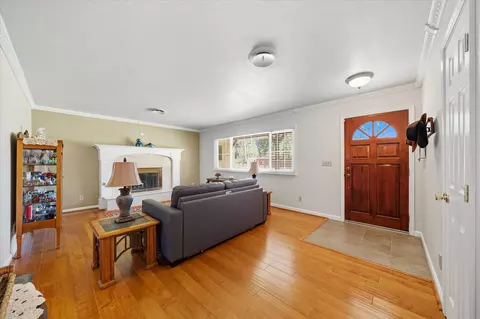 Entry Way - 60 Rose Ln, Redding, CA 96003 photo 1 of 2