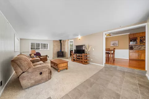 Living - 60 Rose Ln, Redding, CA 96003 photo 3 of 6