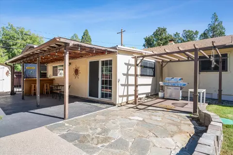 Exterior - 60 Rose Ln, Redding, CA 96003 photo 11 of 13
