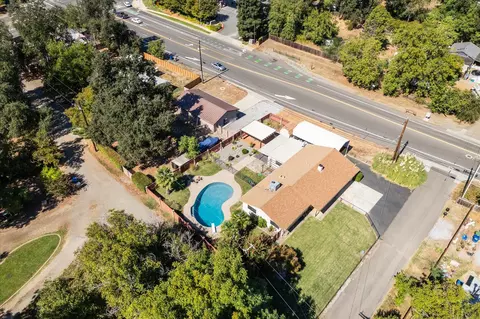 View/Area - 60 Rose Ln, Redding, CA 96003 photo 5 of 6