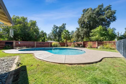 Exterior - 60 Rose Ln, Redding, CA 96003 photo 12 of 13