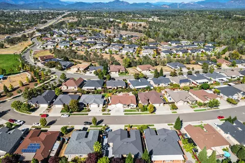 654 Rogue River Way, Redding, CA 96003 photo 56