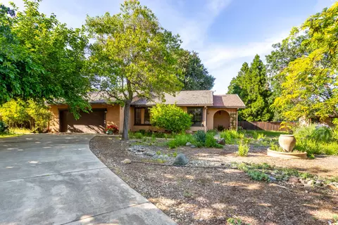 15314 La Paloma Way, Redding, CA 96001