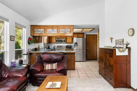 Kitchen - 14420 Mesa Ct, Red Bluff, CA 96080 photo 1 of 5