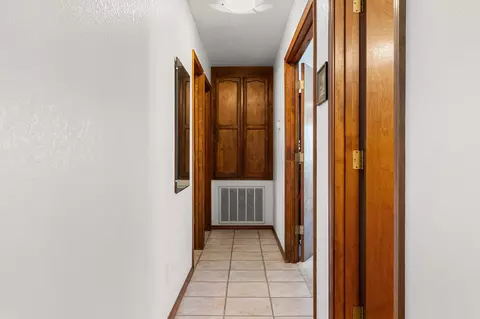 Entry Way - 14420 Mesa Ct, Red Bluff, CA 96080 photo 2 of 2