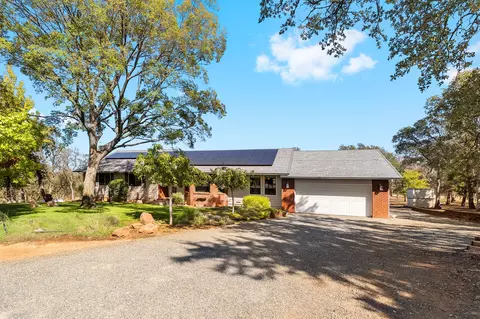 Exterior - 14420 Mesa Ct, Red Bluff, CA 96080 photo 3 of 10