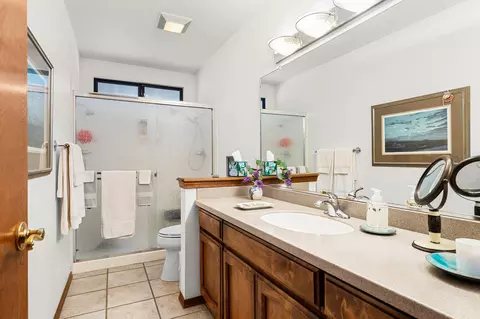Bath - 14420 Mesa Ct, Red Bluff, CA 96080 photo 1 of 5