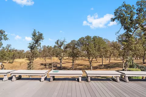 Exterior - 14420 Mesa Ct, Red Bluff, CA 96080 photo 6 of 10