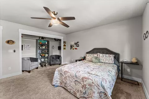 Bedroom - 6518 Mullen Pkwy, Redding, CA 96001 photo 2 of 5