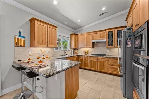 Kitchen - 6518 Mullen Pkwy, Redding, CA 96001 photo 1 of 2