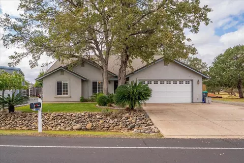 19691 Sweet Brier Pl, Cottonwood, CA 96022