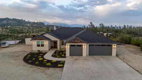 9976 Tilton Mine Rd, Redding, CA 96001