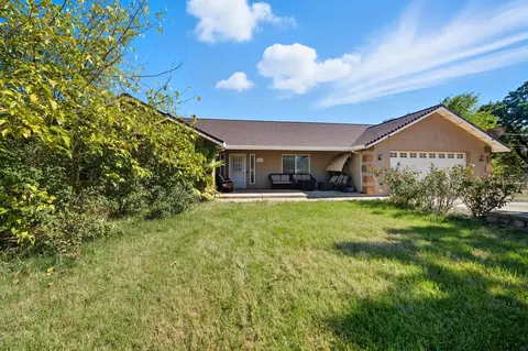 10095 Frazier Rd, Redding, CA 96003 photo 3