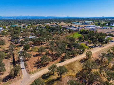 10095 Frazier Rd, Redding, CA 96003 photo 35
