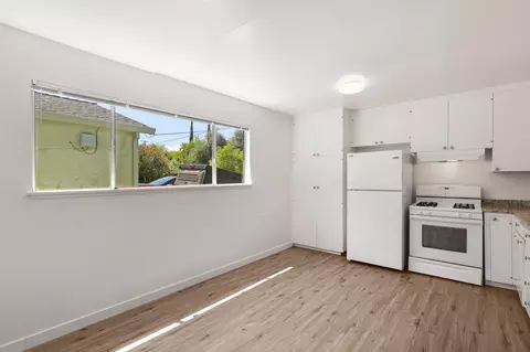 Kitchen - 2235 Tehama St, Redding, CA 96001 photo 1 of 4