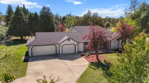 22231 Old 44 Dr, Palo Cedro, CA 96073
