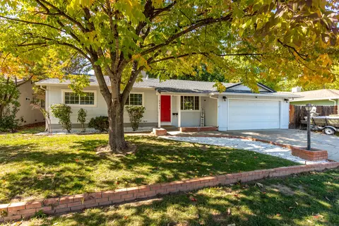 6494 Leonard Dr, Redding, CA 96001