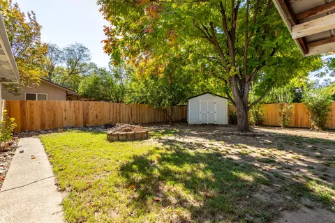 Exterior - 6494 Leonard Dr, Redding, CA 96001 photo 2 of 9