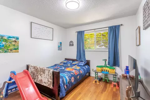 Bedroom - 6494 Leonard Dr, Redding, CA 96001 photo 1 of 2