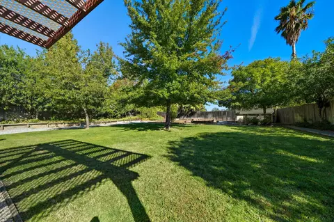 1603 Imperial Dr, Redding, CA 96003 photo 18