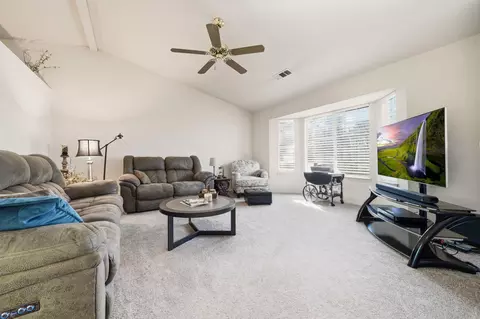 1603 Imperial Dr, Redding, CA 96003 photo 4