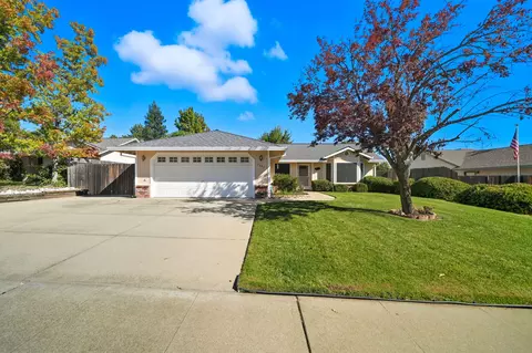 1603 Imperial Dr, Redding, CA 96003 photo 2