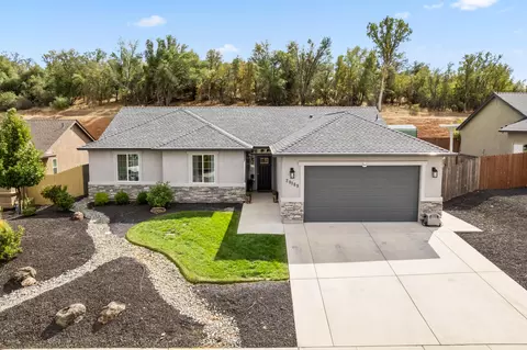 20169 Ballentine Dr, Anderson, CA 96007