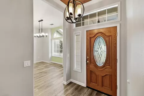 Entry Way - 1891 Edgewood Dr, Redding, CA 96003 photo 1 of 2