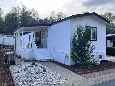 1269 Mountain Shadows Blvd, Redding, CA 96003