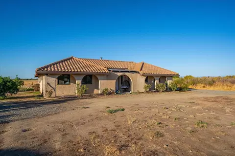 21550 Leaf Ave, Corning, CA 96021