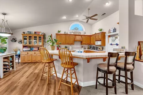 Kitchen - 13470 Luna Dr, Redding, CA 96003 photo 1 of 5