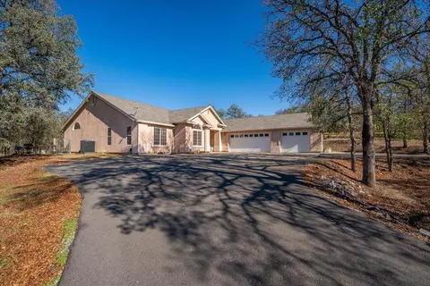 Exterior - 13470 Luna Dr, Redding, CA 96003 photo 15 of 15