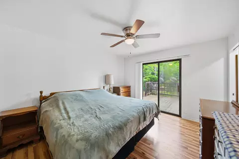Bedroom - 9807 Logan Rd, Redding, CA 96003 photo 3 of 4