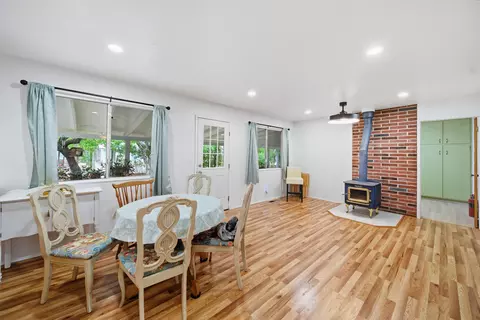 Dining - 9807 Logan Rd, Redding, CA 96003 photo 1 of 1