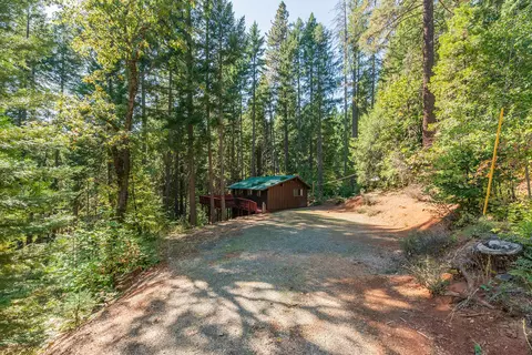 761 Lake Forest Dr, Trinity Center, CA 96091 photo 2