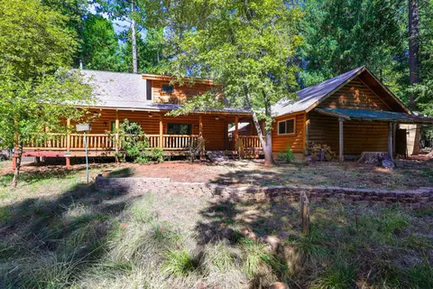Exterior - 30909 Tinkerbell Ln, Shingletown, CA 96088 photo 4 of 8