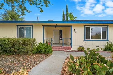 892 August Way, Redding, CA 96003 photo 2