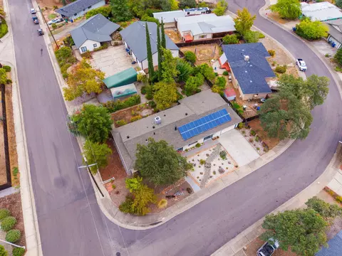 892 August Way, Redding, CA 96003 photo 43