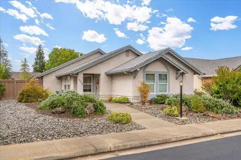 375 Franciscan Trl, Redding, CA 96003