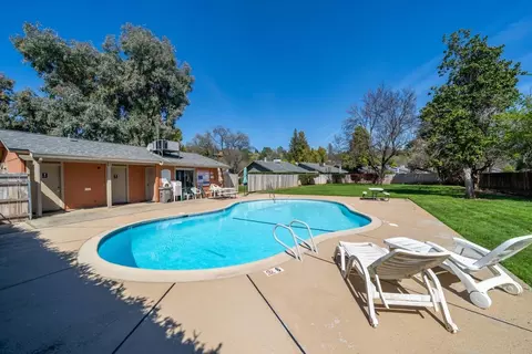 Exterior - 1836 Del Mar Ave, Redding, CA 96003 photo 2 of 6