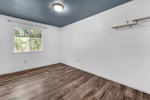 Bedroom - 18830 Newman Rd, Red Bluff, CA 96080 photo 7 of 7