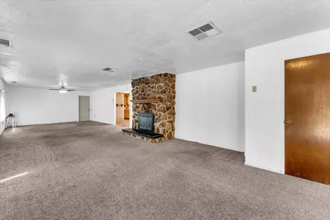 Living - 18830 Newman Rd, Red Bluff, CA 96080 photo 1 of 10