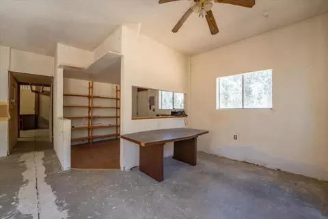Living - 18830 Newman Rd, Red Bluff, CA 96080 photo 8 of 10